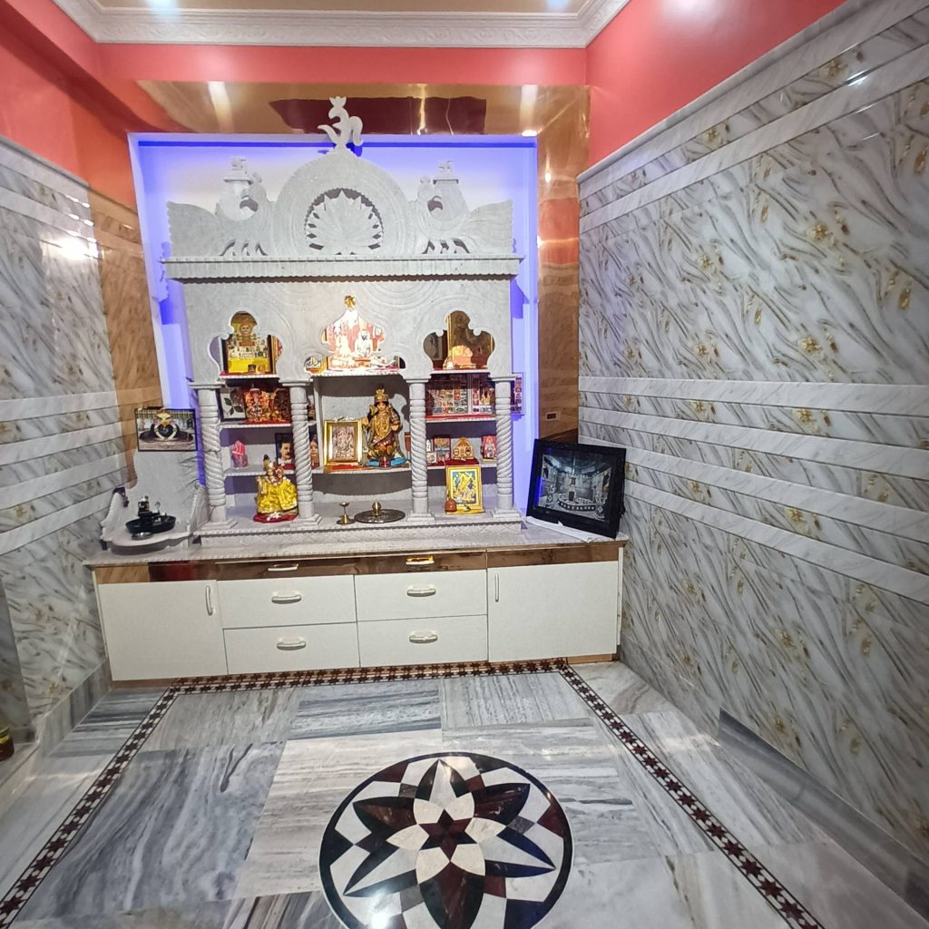 Temple 3